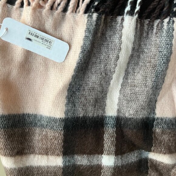 Charming Charlie XL plaid shawl. - Picture 2 of 3